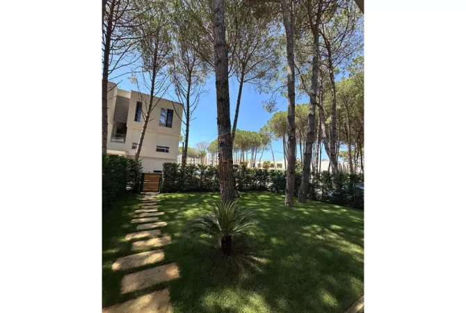 Shtepi ne shitje 2+1 ne Durres - 415,000 Euro