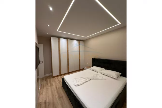 Shtepi ne shitje Apartament ne Durres, 2+1, Mobilimi E mobiluar, Pagesa 415,000  Euro.