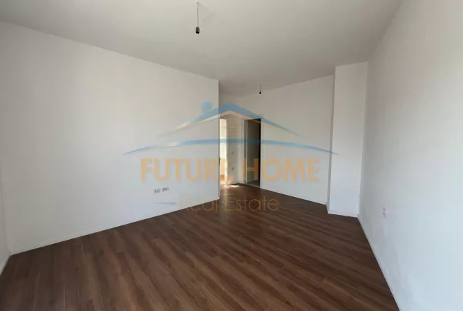 Shtepi ne shitje 2+1 ne Tirane - 302,000 Euro