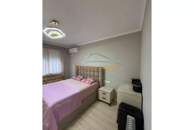 Shtepi ne shitje Apartament ne Tirane, 1+1, Mobilimi E mobiluar, Pagesa 186,000  Euro.