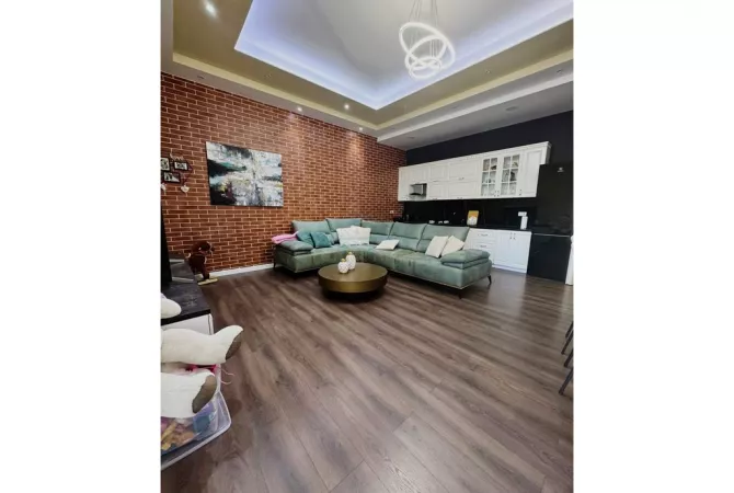 Shtepi ne shitje 1+1 ne Tirane - 165,000 Euro