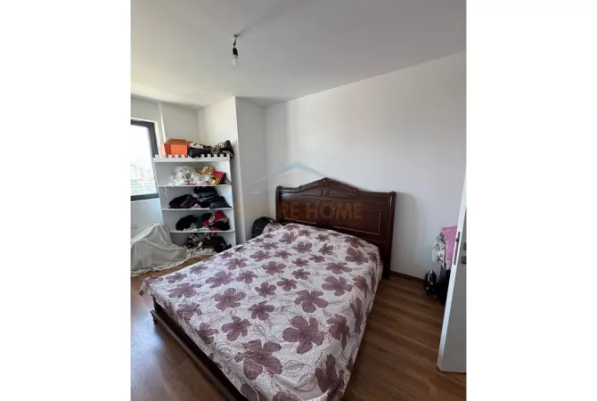 Shtepi ne shitje Apartament ne Tirane, 2+1, Mobilimi E mobiluar, Pagesa 173,000  Euro.