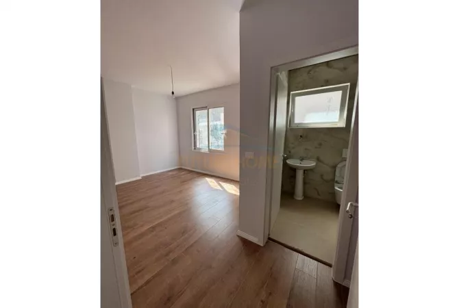 Shtepi ne shitje 2+1 ne Tirane - 135,000 Euro
