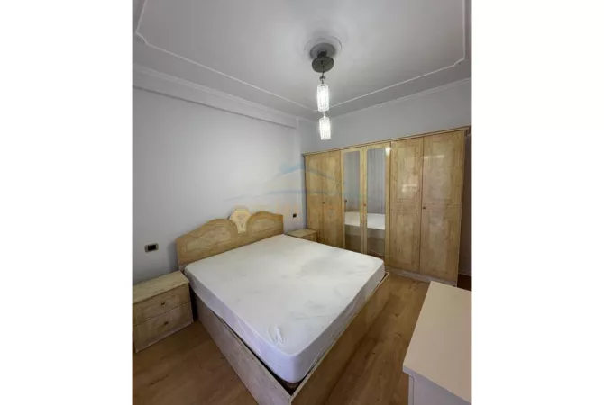 Shtepi ne shitje Apartament ne Tirane, 1+1, Mobilimi E mobiluar, Pagesa 115,000  Euro.