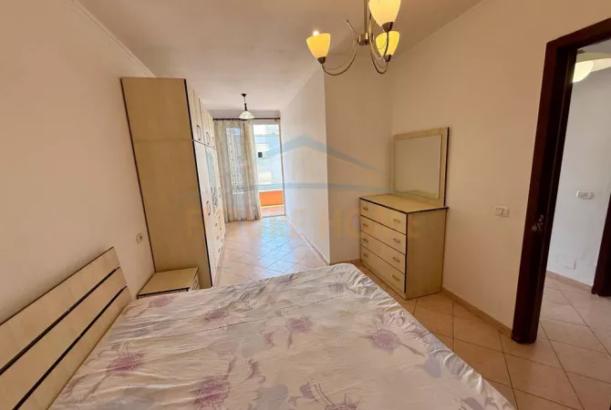 Shtepi ne shitje Apartament ne Tirane, 2+1, Mobilimi Bosh, pa mobiluar, Pagesa 123,000  Euro.