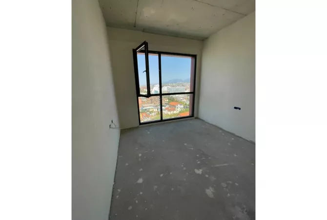 Shtepi ne shitje Apartament ne Tirane, 2+1, Mobilimi Bosh, pa mobiluar, Pagesa 263,000  Euro.