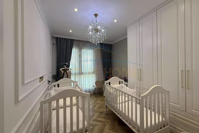 Shtepi ne shitje Apartament ne Tirane, 2+1, Mobilimi E mobiluar, Pagesa 350,000  Euro.