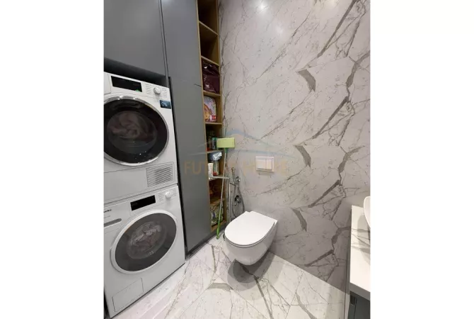 Shtepi ne shitje Apartament ne Tirane, 2+1, Mobilimi E mobiluar, Pagesa 350,000  Euro.