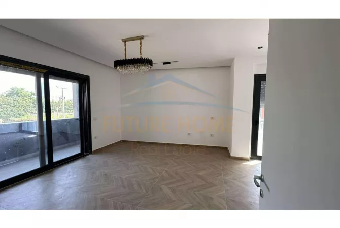 Shtepi ne shitje 3+1 ne Tirane - 240,000 Euro