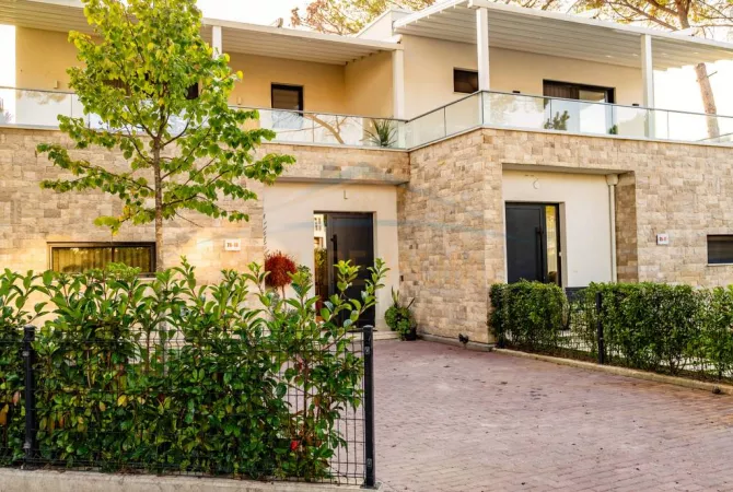 Casa in vendita 5+1 a Durazzo - 835,000 Euro