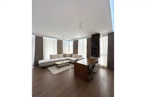 Shtepi ne shitje 3+1 ne Tirane - 350,000 Euro