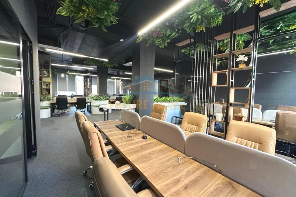 Business Property for Rent 3+1 in Tirana - 7,000 Euro