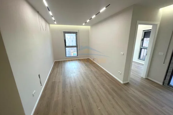 Shtepi ne shitje 2+1 ne Tirane - 215,000 Euro