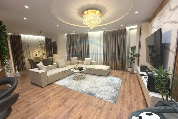 Shtepi ne shitje 3+1 ne Tirane - 400,000 Euro