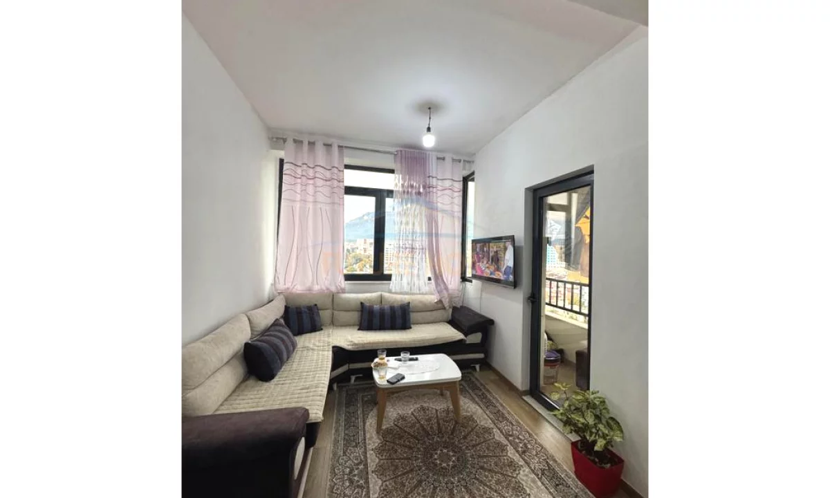 Shtepi ne shitje Apartament ne Tirane, 2+1, Mobilimi E mobiluar, Pagesa 215,000  Euro.