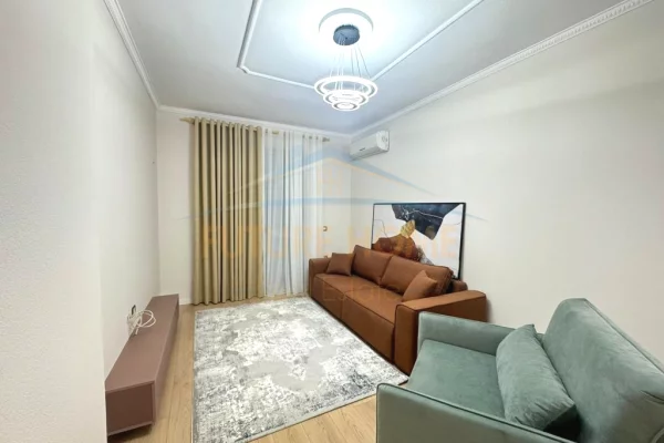 Shtepi ne shitje 2+1 ne Tirane - 158,000 Euro