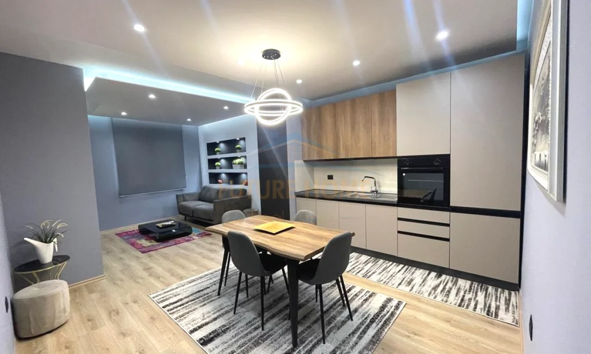 Shtepi me qera Apartament ne Tirane, 2+1, Mobilimi Pjeserisht e mobiluar, Pagesa 700  Euro.