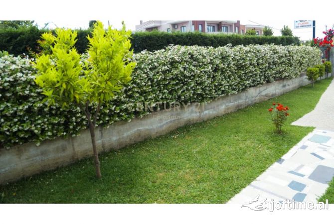 Shtepi ne shitje Shtepi Private ne Durres, 2+1, Mobilimi E mobiluar, Pagesa 120,000  Euro.