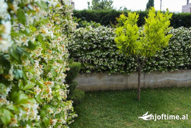 Shtepi ne shitje Shtepi Private ne Durres, 2+1, Mobilimi E mobiluar, Pagesa 120,000  Euro.