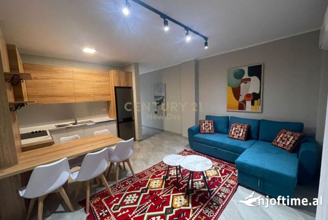 Shtepi ne shitje Apartament ne Durres, 2+1, Mobilimi E mobiluar, Pagesa 200,000  Euro.