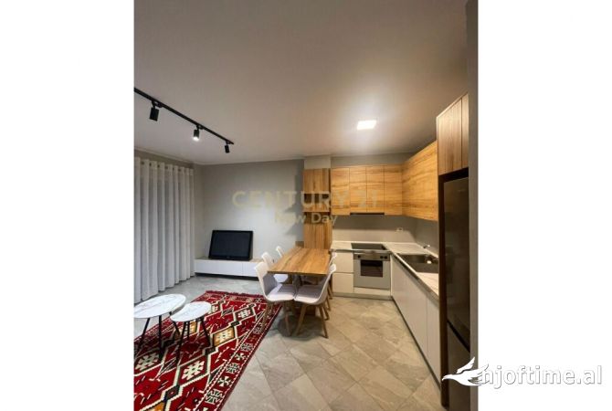 Shtepi ne shitje Apartament ne Durres, 2+1, Mobilimi E mobiluar, Pagesa 200,000  Euro.