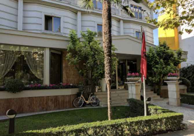 Ambient biznesi ne shitje 2+1 ne Tirane - 87,000 Euro