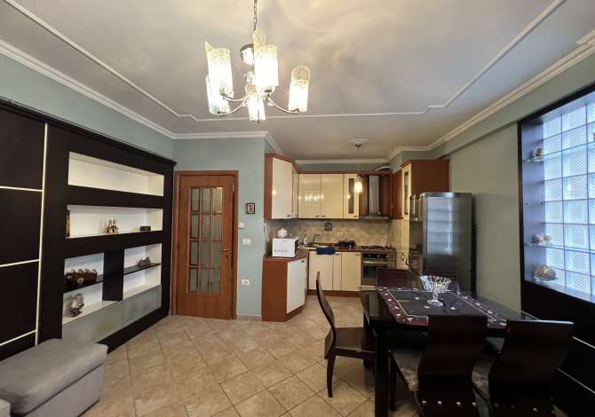 Shtepi me qera 2+1 ne Tirane - 700 Euro