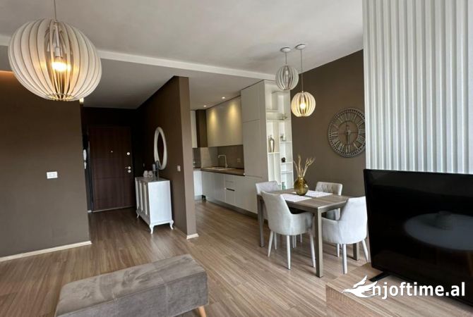 Shtepi me qera 2+1 ne Tirane - 600 Euro