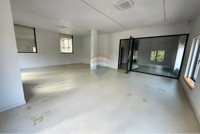 Business Property for Rent 3+1 in Tirana - 6,000 Euro