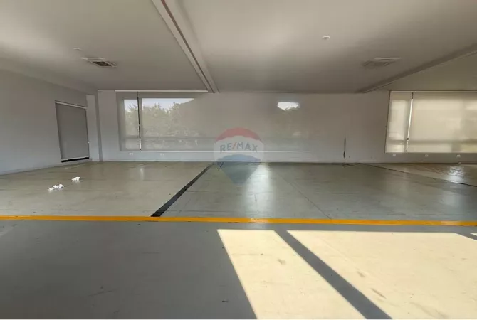 Ambient biznesi me qera 3+1 ne Tirane - 6,000 Euro