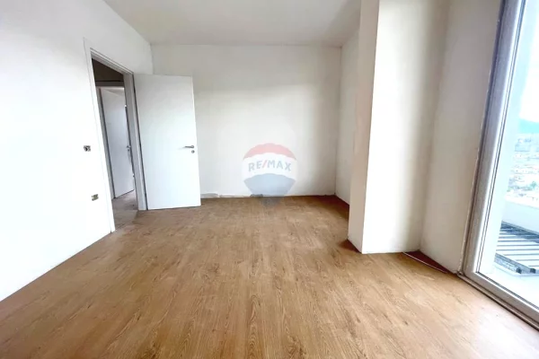 Appartamento in vendita a Tirana 2+1, Vuoto