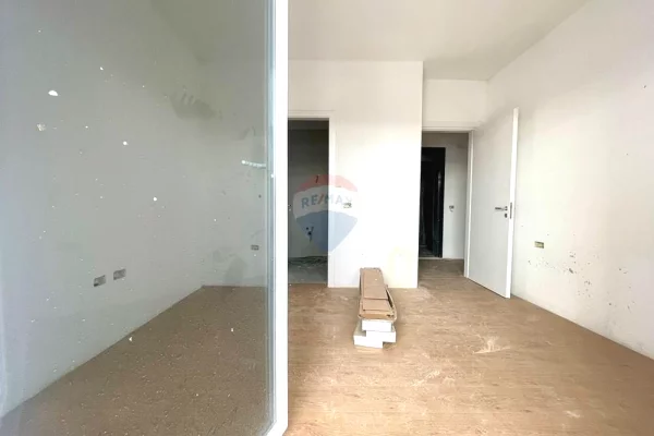 Appartamento in vendita a Tirana 2+1, Vuoto