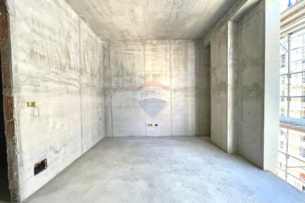 Apartment for sale in Tirana 2+1, Emty