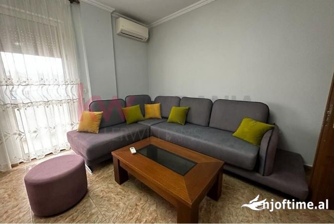 Shtepi me qera 2+1 ne Tirane - 550 Euro