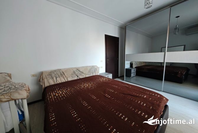 Shtepi me qera 2+1 ne Tirane - 700 Euro