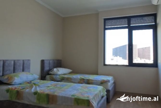Shtepi me qera 2+1 ne Tirane - 490 Euro