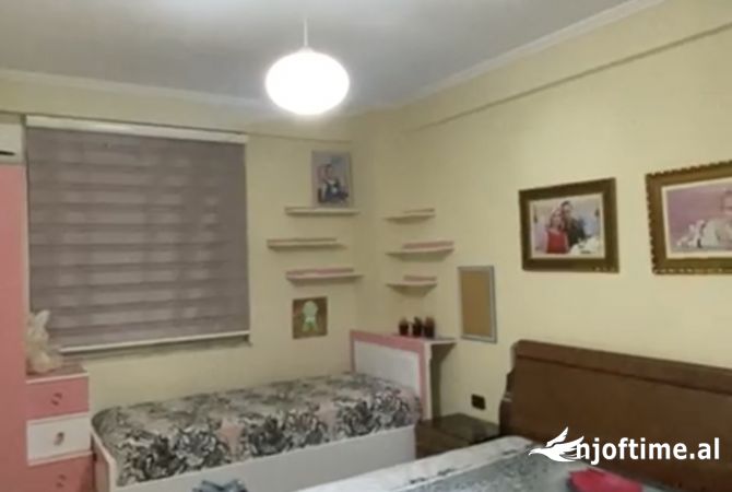 Shtepi me qera 1+1 ne Tirane - 450 Euro