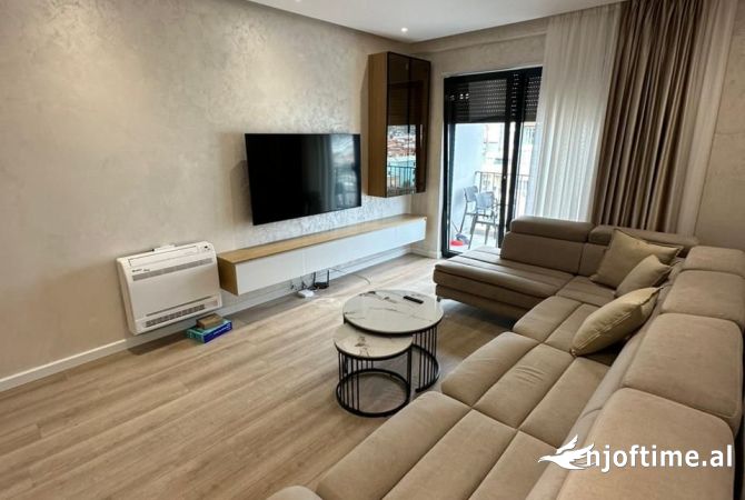 Shtepi ne shitje 2+1 ne Tirane - 240,000 Euro