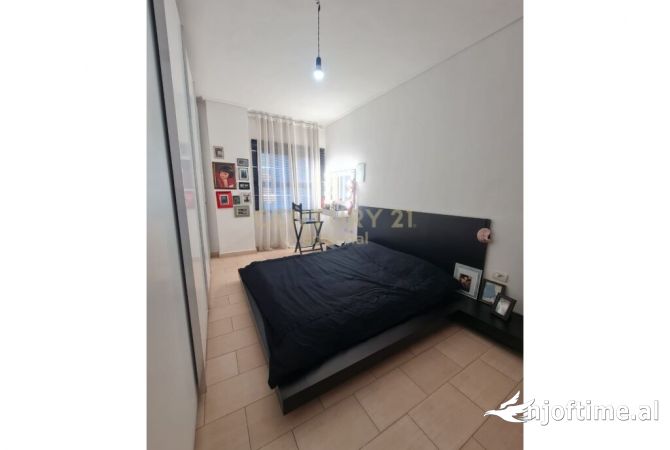 Shtepi me qera 1+1 ne Tirane - 400 Euro