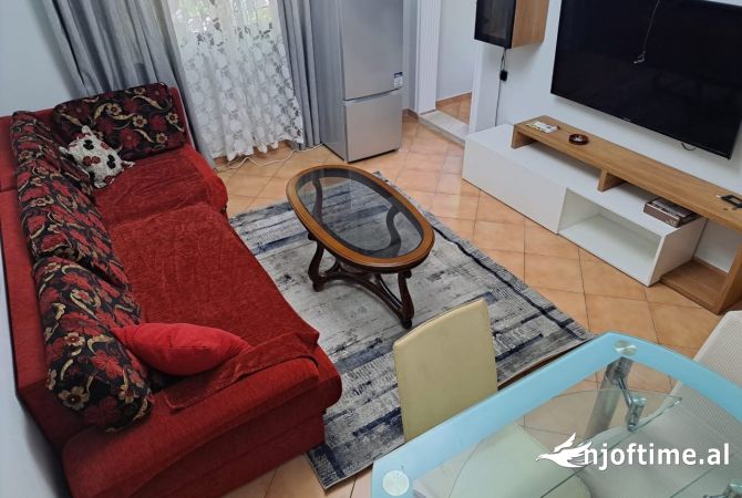 Shtepi me qera 2+1 ne Tirane - 450 Euro