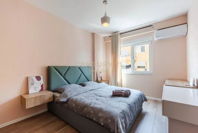 Shtepi me qera 2+1 ne Tirane - 700 Euro