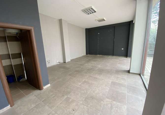 Ambient biznesi me qera 1+1 ne Tirane - 35,000 Leke