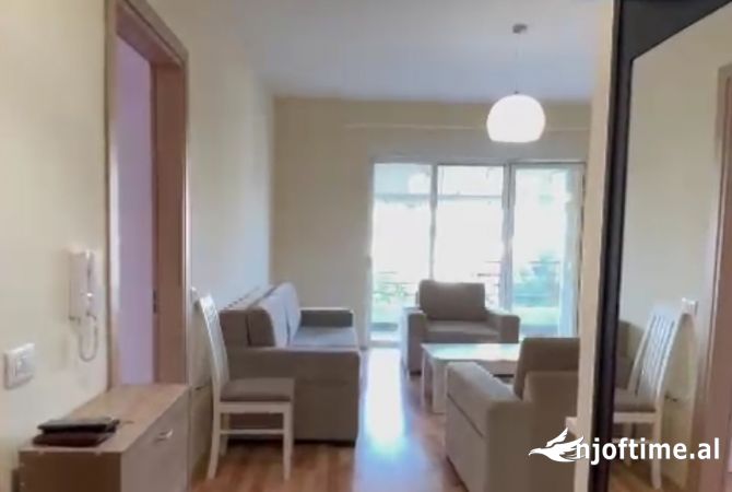 Shtepi me qera 1+1 ne Tirane - 50,000 Leke