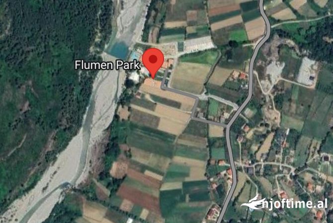 Truall ose Toke  ne Tirane - 175,000 Euro