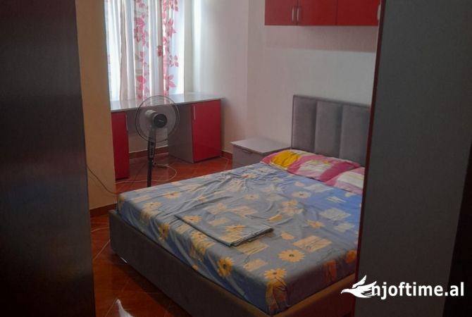 Shtepi me qera 1+1 ne Tirane - 32,000 Leke