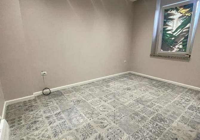 Ambient biznesi me qera 3+1 ne Tirane - 700 Euro