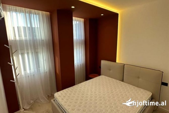 Shtepi ne shitje 1+1 ne Tirane - 140,000 Euro