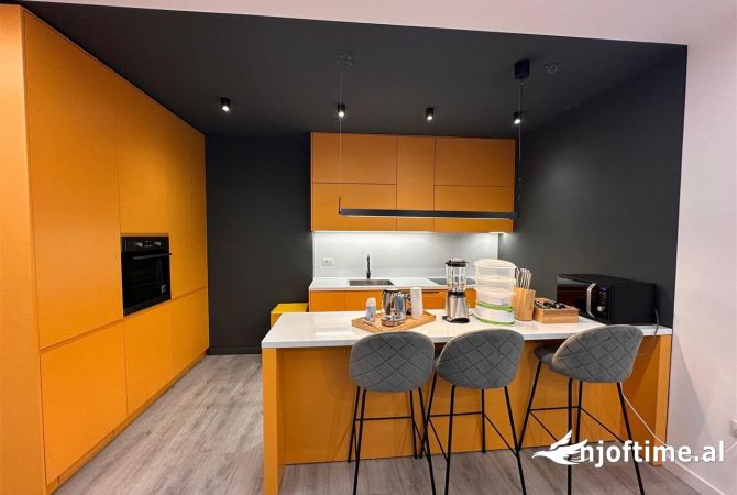 Shtepi me qera 2+1 ne Tirane - 900 Euro