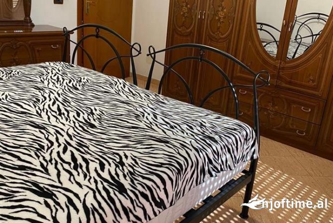 Shtepi me qera 2+1 ne Tirane - 400 Euro