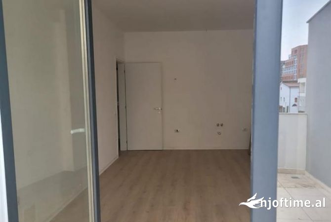 Shtepi me qera 1+1 ne Tirane - 450 Euro